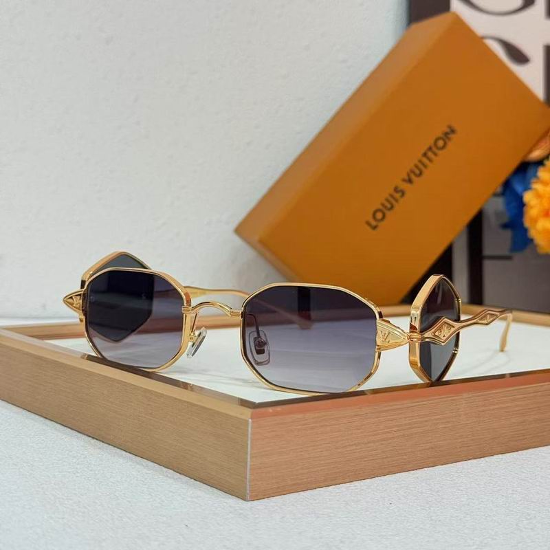 Louis Vuitton Sunglasses ID:20260319-209